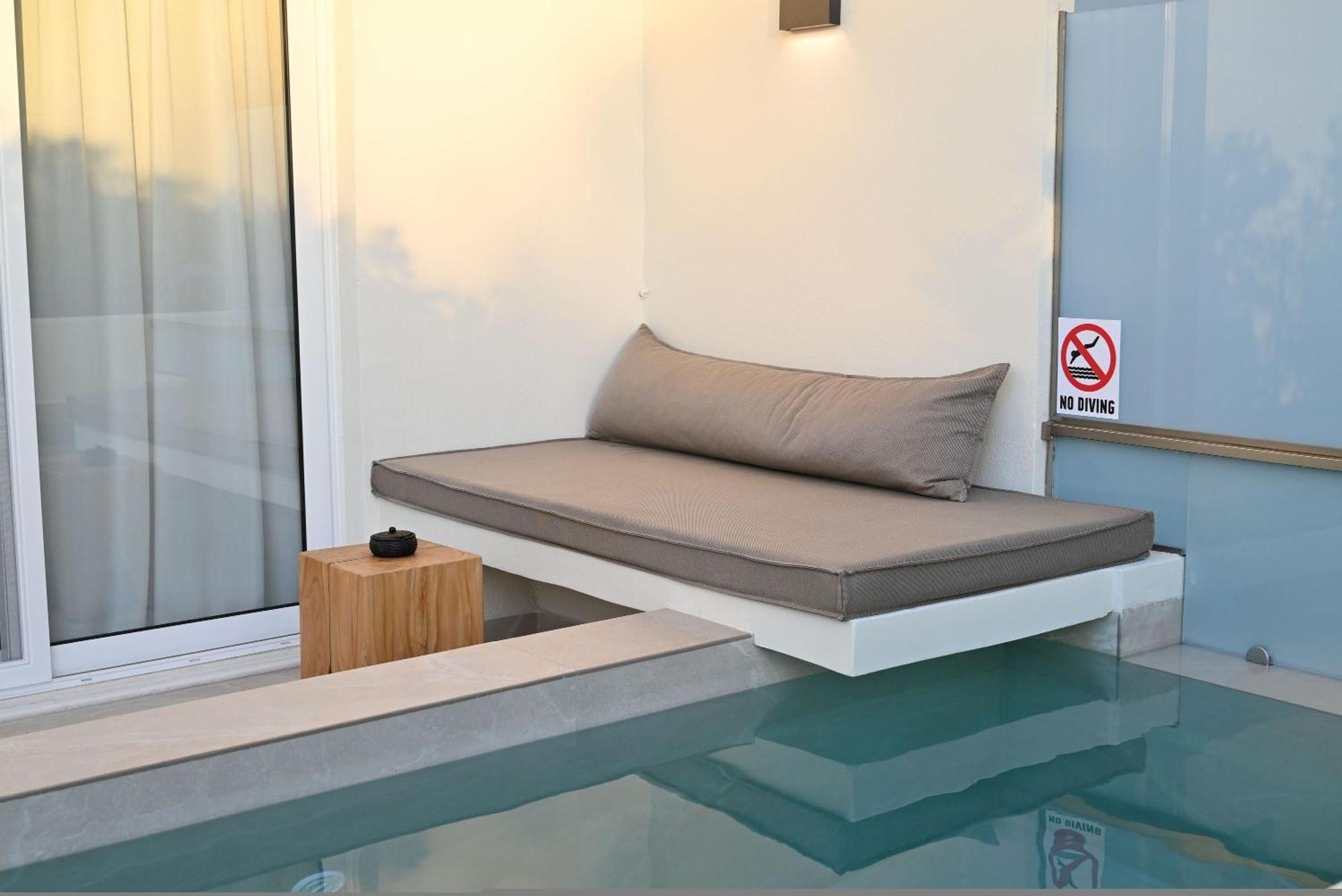 Rhotheon Suites In Ialysos  Buitenkant foto