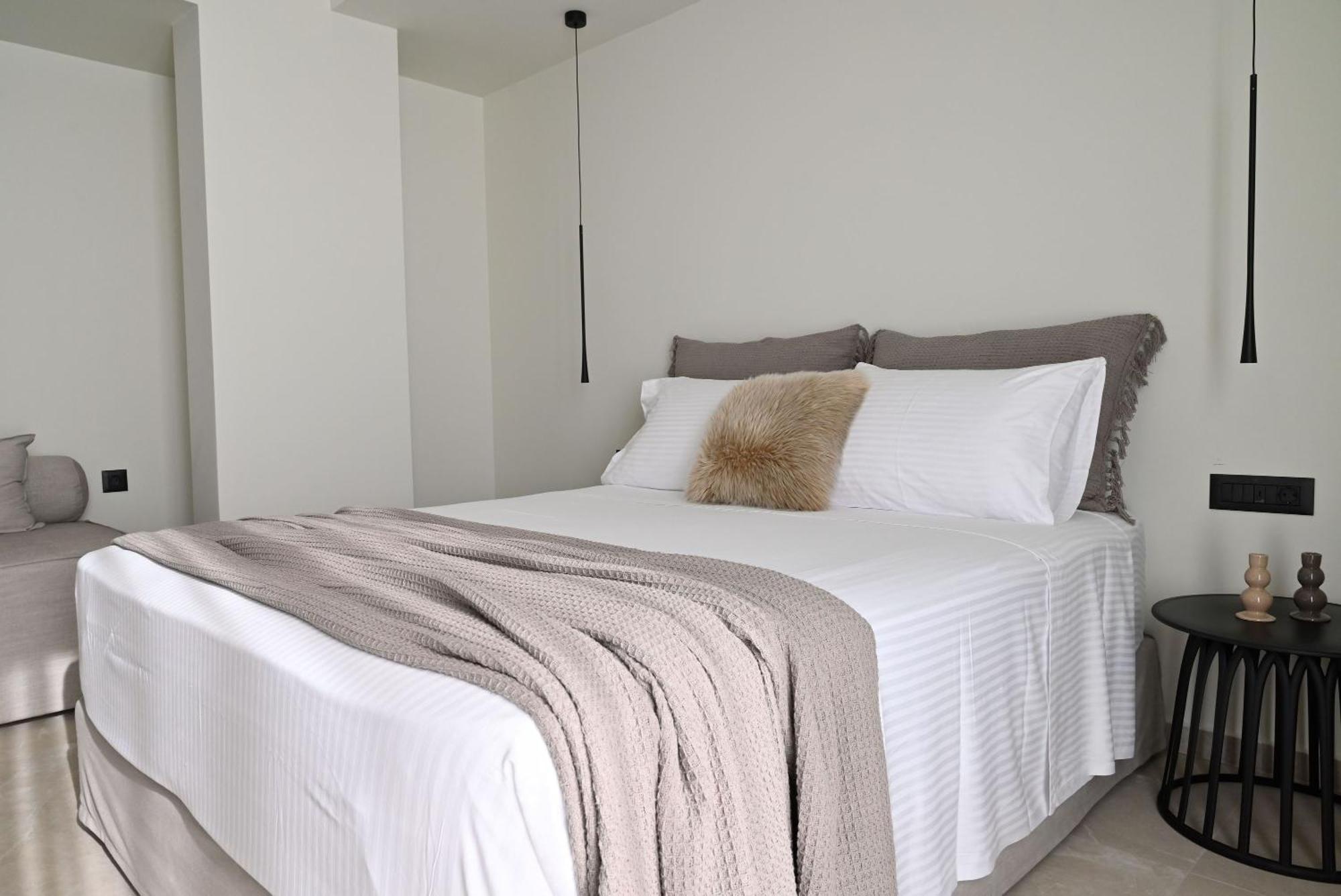 Rhotheon Suites In Ialysos  Buitenkant foto