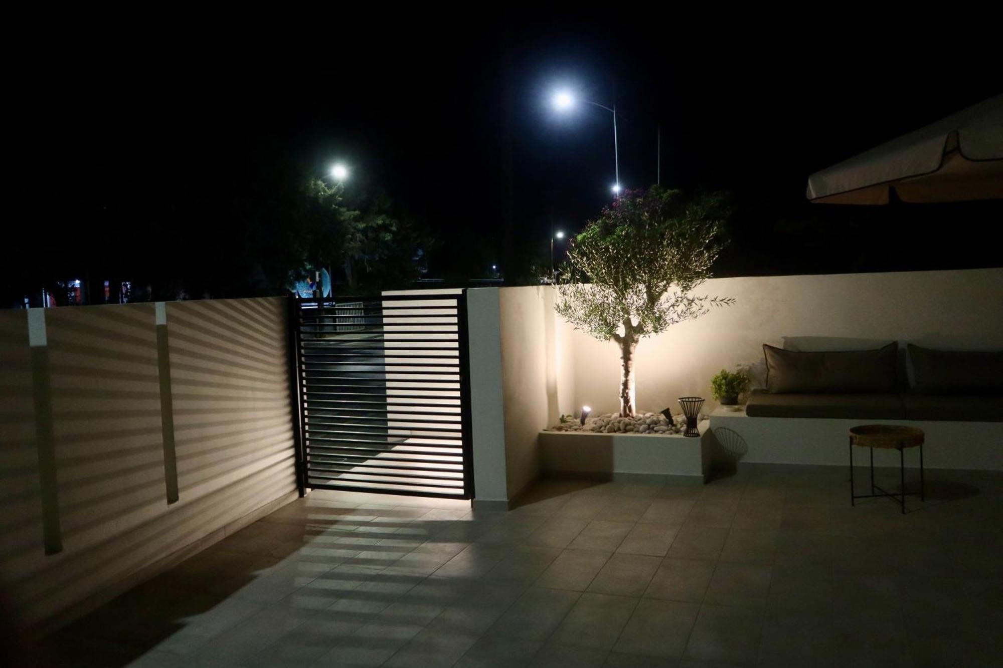 Rhotheon Suites In Ialysos  Buitenkant foto