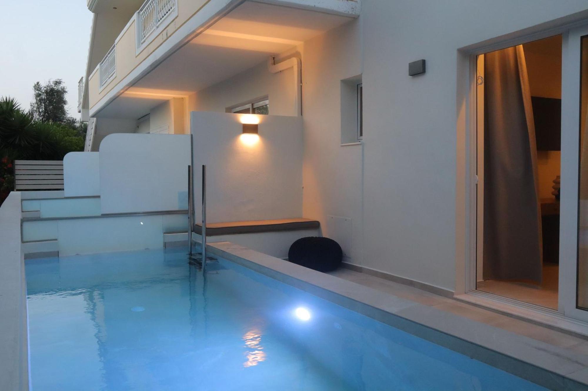 Rhotheon Suites In Ialysos  Buitenkant foto